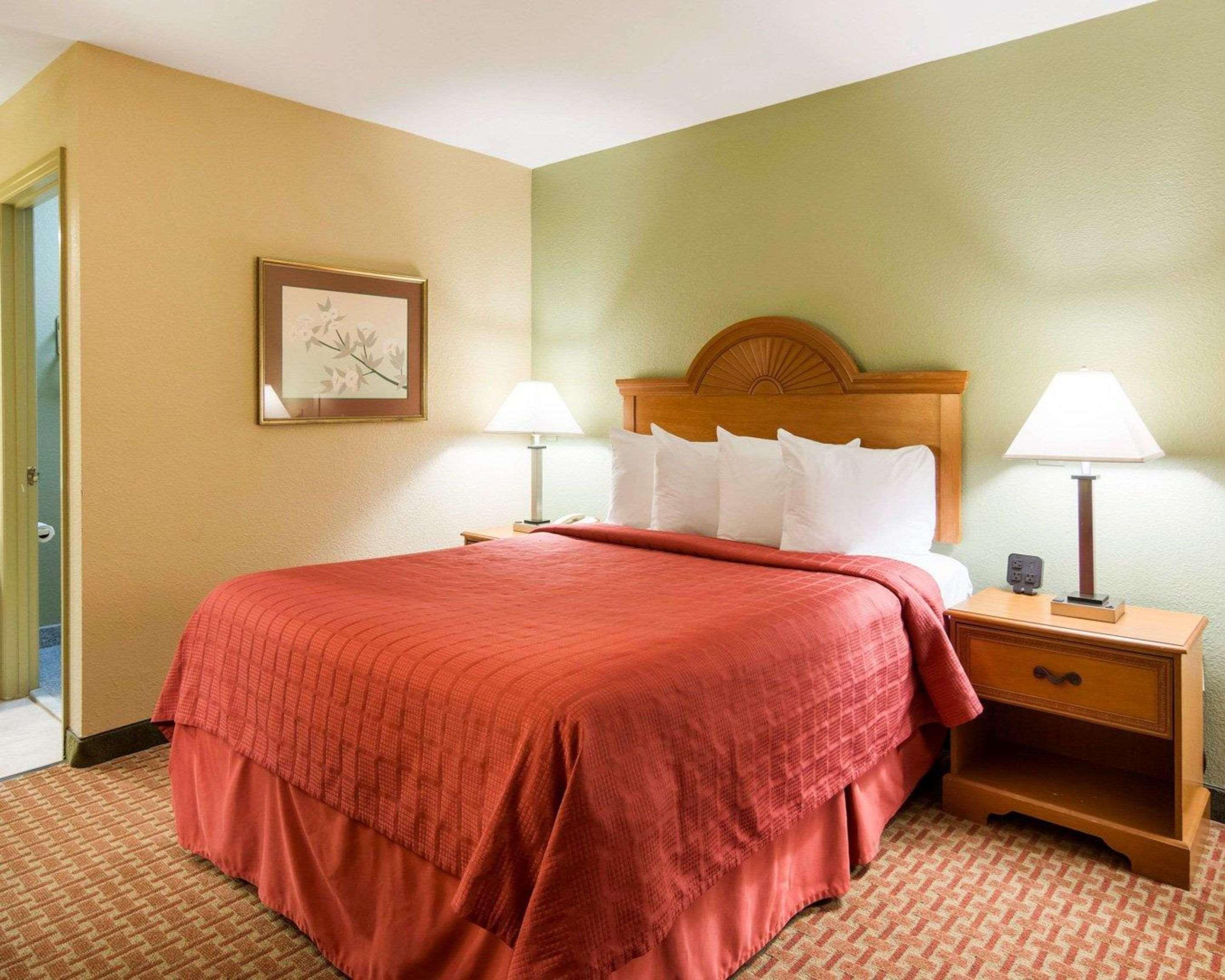 Quality Inn South Hill I-85 Exterior photo