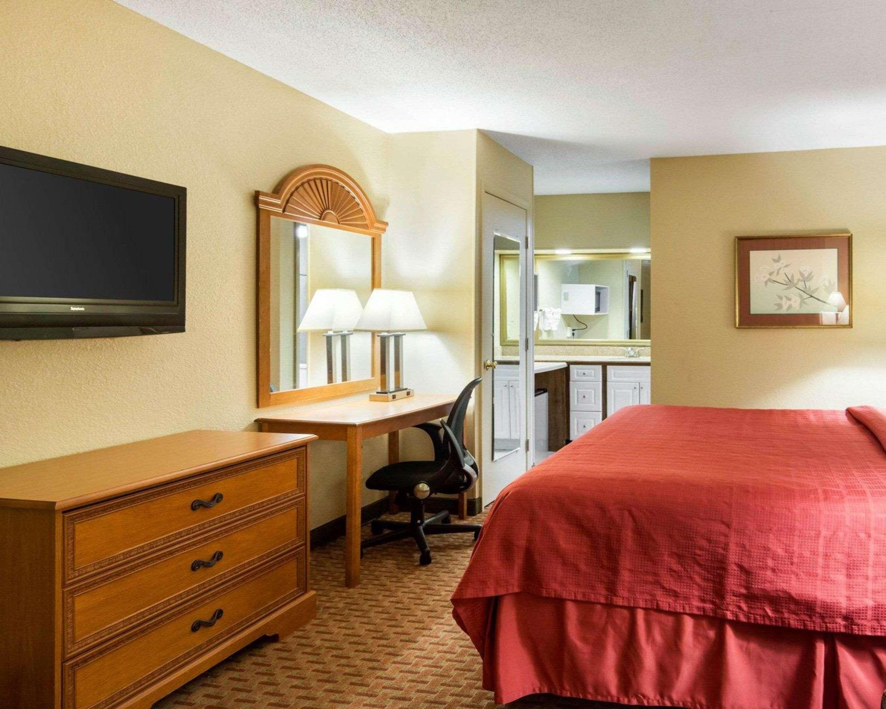 Quality Inn South Hill I-85 Exterior photo