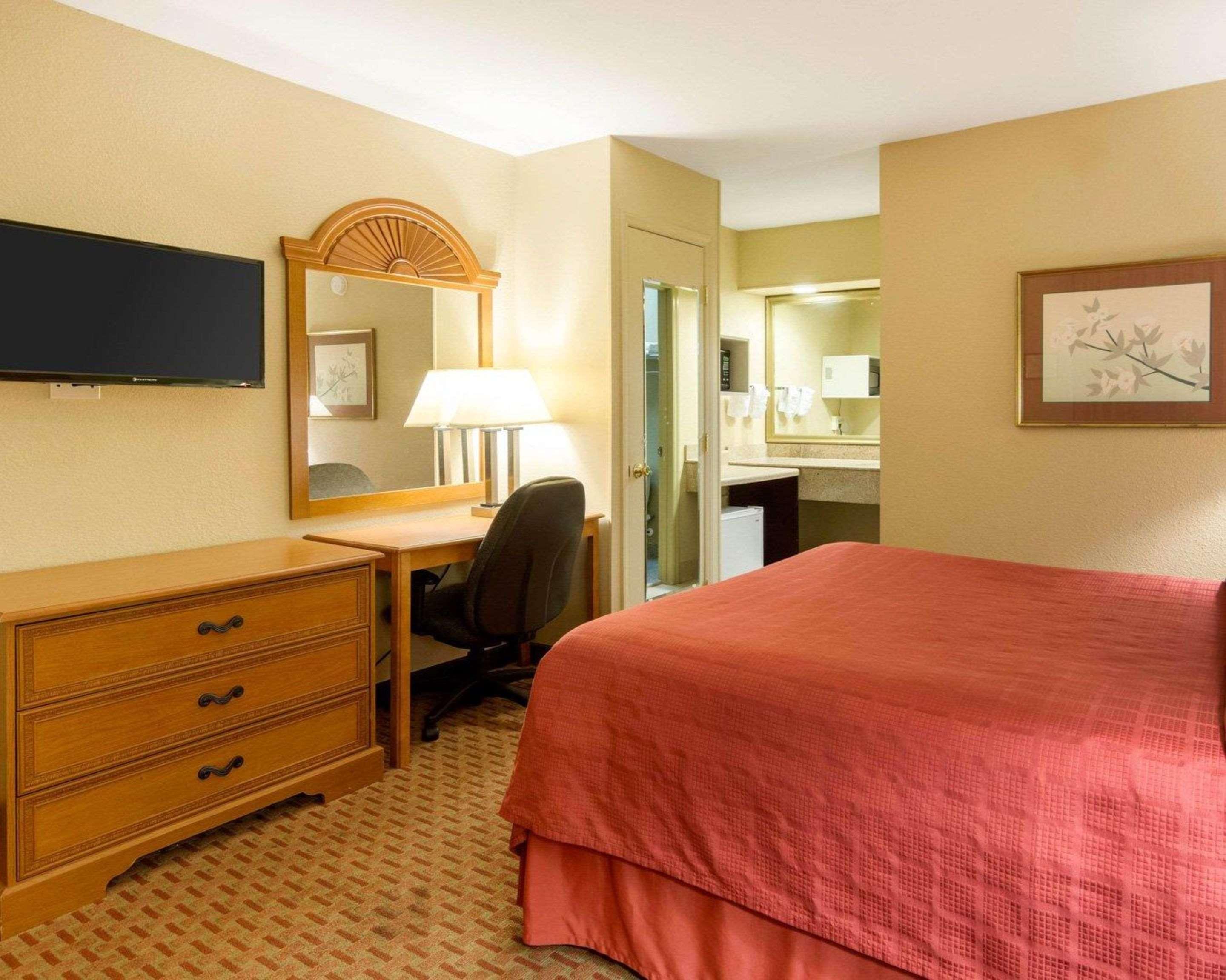 Quality Inn South Hill I-85 Exterior photo